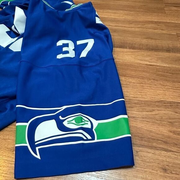 Shaun Alexander Seahawks Throwback stitched Jersey NFL Legacy Collection Men siz - Picture 8 of 10
